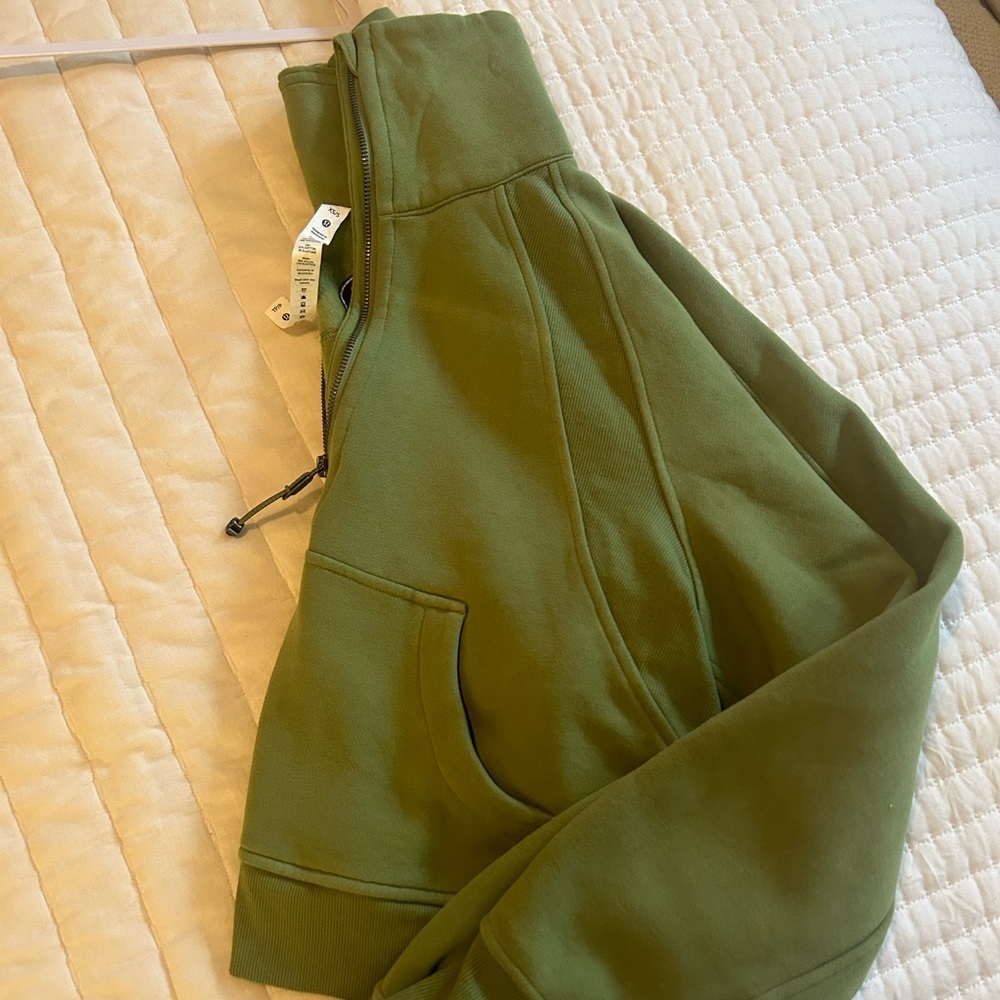 Lululemon scuba half zip. Small/extra small. WORN ONCE